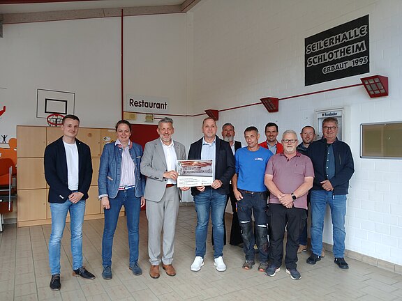 Anwesende beim Baustart